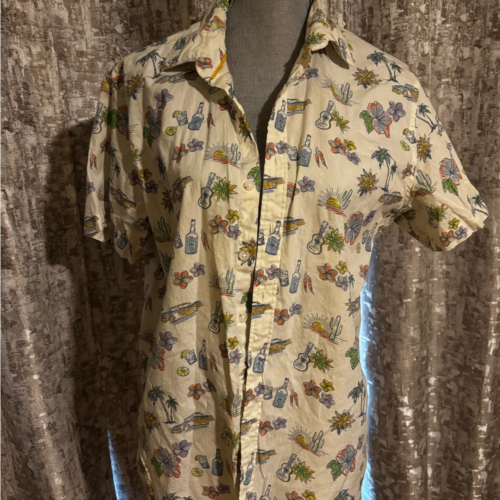 Men's Short-Sleeve Printed Button-Up Shirt - Cream Tropical Print